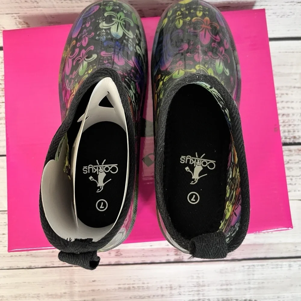 Corky's Stormy Rain Bootie Women's 7 Fleur-De-Lis Garden House Shoes Comfort